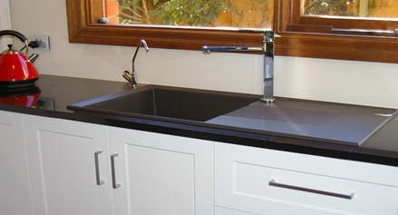 contemporary-kitchen-styling
