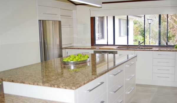 Cantilever Granite Table Benchtop
